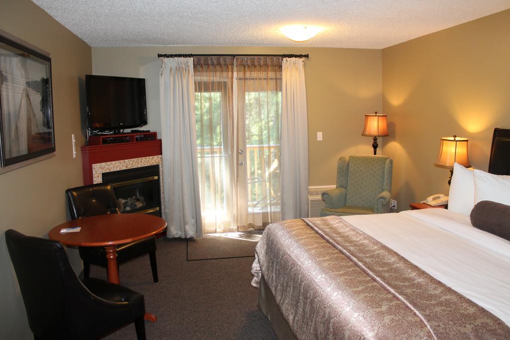Village Creek Country Inn Westerose Екстериор снимка