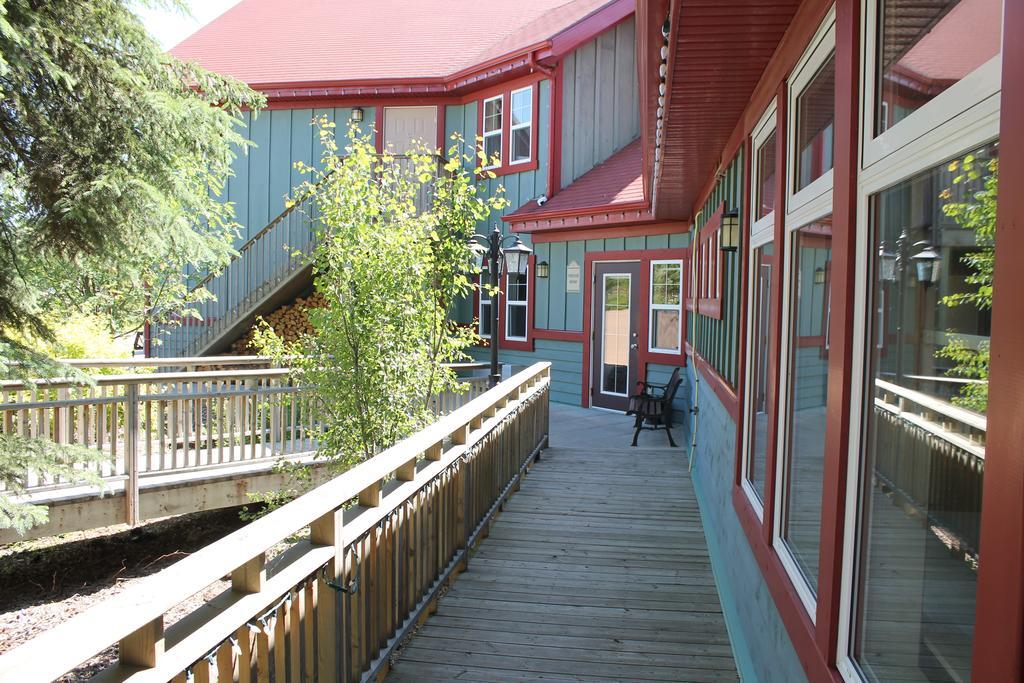 Village Creek Country Inn Westerose Екстериор снимка